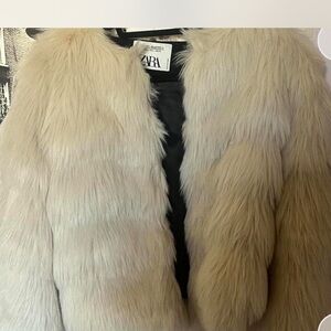 Zara Women's Tan Teddy Jacket